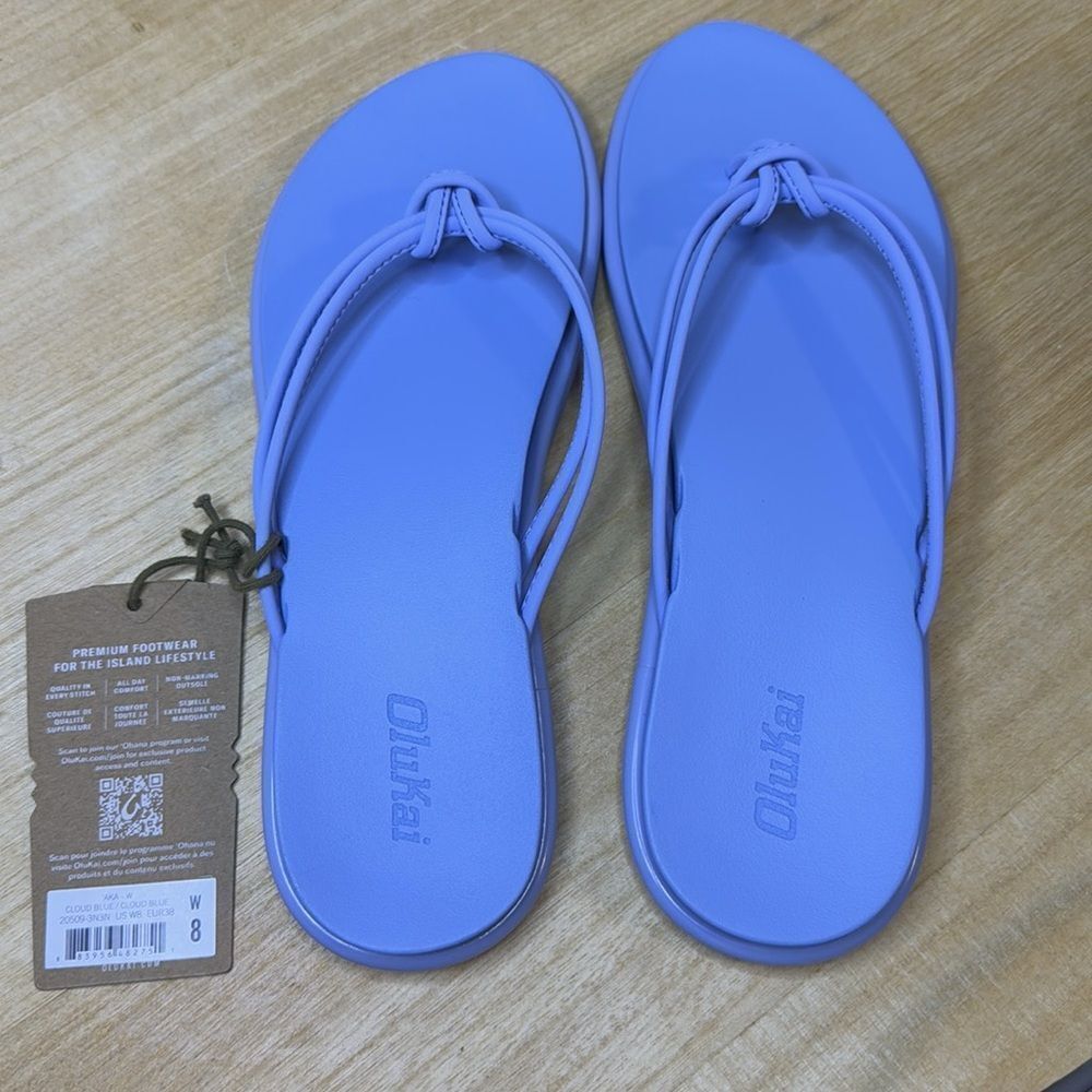 NWT- Olukai- Paki Women's Flip Flops, Cloud Blue/Cloud- women size 8